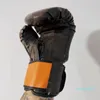 Ter herdenking van het 160-jarig jubileum van leren handschoenen voor buitenwarmte en bokswedstrijdhandschoenen als verzamelobject