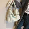 Axelväskor väskor väska blixtkroppsväska regnbåge handväska fuzzy axelväska slouchy rese bagstylisheendibags
