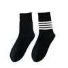Meias masculinas Estilo estrangeiro assimétrico Socks Sports Sports Infantil Barras horizontais de comprimento da tendência da pilha de tendência