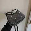 2023 Top design lyxväskor hög kvalitet röd samma trend färsk varm diamant strass messenger axel armhåla