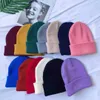 Bonnet/Crâne Casquettes Femmes Hommes Couleur Fluorescente Chaud Bonnet Chapeau Automne Hiver Stretch Tricoté Crochet Bonnets Chapeau Casquette Noir Rouge Blanc Marine Rose YQ231108