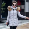 Women's Down Parkas Doudoune femme hiver femme Style coréen longue fermeture éclair manteaux minces grand col de fourrure à capuche rembourré Parka veste femme 231109