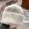 Czapki czapki/czaszki 2022 Rabbit Fur Fur Fur Fur Fur Fort For For Women Knited Puszysty Beanie Modna Moda ciepła pluszowa czaszka Grube Hats Hats YQ231108