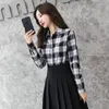 Kvinnors blusar Plaid Shir Korean Work Clothes Shirt Women's 21 Spring Fashion Bow High Quality Leisure Professional Top