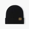 Beanie Skull Caps New Autumn and Winter Letter Leather Label Men's Knitted Hat Outdoor Warm Cold Hat Women's Fashion Versatile Woolen Hat