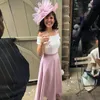 Ritratto vintage bianco e rosa abiti per la madre della sposa cappella in raso alla caviglia abiti da sera africani drappeggiato plissettato abito da madre cintura per ospiti di nozze fiocco