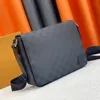 Mens M46255 N42710 MINI District Messenger Bag القديم زهرة النساء الفاخرة الفاخرة في حالة حقيبة اليد المنقوسة محفظة مصممة من الجلد أكياس كتف الكتف