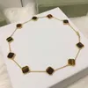 Blommor chokers designer hänge halsband van klöver varumärke trender kvinna mode smycken kvinnor guld halsband cjeweler fyra blad ghsdr