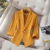 Arbetsklänningar av hög kvalitet 2023 Spring Summer Half Sleeve Business Suits With Dress and Jackets Coat for Ladies Office Wear Blazers Set