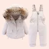 Casaco para baixo jaqueta infantil macacão de inverno versão coreana do bebê da menina terno grande gola de pele conjunto de duas peças