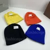 Kapaklar Beanie/Kafatası Kapakları Tasarımcı Kış Hat Beanie Erkek Kadınlar Beanie Örme Kalın Sıcak Beanie Hat Sonbahar ve Kış UNISEX CAPS VE HA