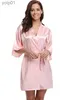 Kadınların Pijama RB032 2018 Yeni İpek Kimono Robe Batakya Kadınlar İpek Nedime Cüppeler Seksi Lacivert Cobstes Saten Robe Ladies Gownsl231111