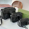 Patent skórzany łańcuch torby na torby krzyżowe kwadratowa klapka damska torebki na ramię czarny łańcuch litera moda to torebka telefon komórkowy
