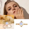 Anillos de racimo Venta de anillo con incrustaciones con piedras preciosas Minoría Luz Lujo Simple Apertura Ajustable Mujeres Adolescentes Vintage Hombres