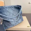 Kvinnlig designerväska Handväska Axelväska Ryggsäck 22A ny denim soppåse shoppingväska klassisk underarm arbetslös väska mode kvinnors grossist strandväska handväska