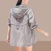 レディースジャケットサンプロテクション衣類女性夏薄いコートUVレジスタント通気シャツサイズ4XL女性ジャケット230410