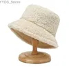 Geniş Memlu Şapkalar Kova Şapkaları Yeni Kadınlar Sıcak Kalın Kova Şapkaları Harajuku Katı Kuzu Saç Balıkçı Şapkası Serin Lady Sonbahar Kış Dış Mekan Balıkçı Kapağı Kadınlar İçin YQ231110