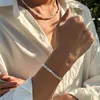 Комплект ожерелья и серег Элегантный браслет из жемчуга в стиле барокко для женщин и мужчин Нерегулярные овальные персонализированные аксессуары Модные украшения для вечеринок
