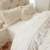 Zestawy pościeli beżowe aksamitne zestaw luksusowy księżniczka koronkowa kwiat solidny kołdra bedspreads spódnica poduszki zimowe ciepłe domowe tkaniny