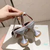 Sandálias femininas de designer de luxo Itália Amina Muaddi Saltos pretos de cetim Begum Sling Begum Crystal Broche Slingback Pumps femininos Wine Cup Heels chinelos Sapatos 35--42