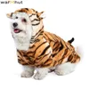 Vestuário para cães WarmHut Engraçado Cão Tigre Trajes Pet Halloween Natal Cosplay Vestido Animais de Estimação Cat Costume Animal Fleece Hoodie Roupas Quentes Roupas 231110