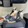 Espadrillas in pelle con zeppa in lino Scarpe con cinturino alla caviglia per le vacanze estive Piattaforma Sandali ricamati Scarpe fatte a mano da donna Calzature casual di lusso da salotto