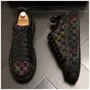 2024 Królewski styl mężczyźni buty sukienki ślubne Modna Dazzle Rhinestone Printing Spring Autumn Wear Egzotyczne designerskie mokasyny koronkowe swobodne trampki