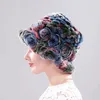 Bérets Chapeau d'hiver pour femmes 2023 Réel Rex Chapeaux de fourrure Bonnets tricotés Bonnet rayé russe avec fleur véritable Bonnet de seau