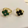 Marca de lujo trébol pendientes de diseño pulsera colgante collares anillo 18k oro piedra verde collar pulseras pendiente anillos de oreja joyería
