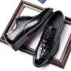 Sapatos de vestido 2023 primeira camada de couro masculino couro apontado toe derby aumento interno marca negócios