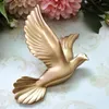 Decorative Figurines European White Three-dimensional Bird Wall Decoration Living Room Swallow Hanging Abstract Animal Ornaments Home