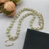 Colliers pour femmes Marque de luxe Bijoux de créateurs Femmes Collier de perles Chaîne de coeur C Chaînes en or Lettre Bijoux pour femmes fête de mariage