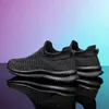 Gai Dress Summer Men's Light Sneakers Man Oddychaj mężczyzn Męs