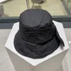 Designer emmer hoed Koreaanse versie visser hoed dames driehoek warme pot hoed imitatie konijn bont gezicht kleine emmer hoed