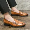 2023 homens sapatos casuais sapatos de couro confortáveis ​​de couro ao ar livre de moda respirável mocassins tênis tênis casuais sapatos de barco
