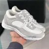 Vintage Suede Casual Shoes Run Shoes Dunkwholesale Shoes Calfskin Reflective Sneaker Designer Mens Women Sneakers Womens White Pink City GSFS Size35-41