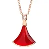 Ожерелья с подвесками WANGAIYAO, универсальное модное маленькое ожерелье-юбка, женское ожерелье из титановой стали, перламутровая цепочка на ключицы, веерообразная форма