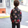 Nowe koszule dla dzieci swobodna koreańska koszula dla chłopców z długim rękawem wiosna jesień koszula dla dzieci stoi stoi na stoiła Koszulka drukowana