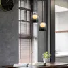 Hängslampor nordiska restauranger pubar barer kaféer små ljuskronor modern enkel konst kreativt sovrum hem dekor grå glas ljusarmaturer