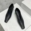 Sapatos de vestido 2023 Verão Bombas Casuais Moda Square Toe Mulheres Concise Slip-On Genuíno Couro Sapato Feminino Tamanho 35-40