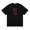 Designer New Women Tir shirt High Edition 2023 Summer Rabbit Letter Impressão unissex T-shirt de manga solta para homens Mulheres