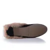 Slippers YJXKJY Echt leer Klassiek Platte bodem Kleine ronde kop Casual buitenpantoffels Antislip Echt konijnenhaar damesslippers 231110