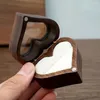 Sacchetti per gioielli Scatola in legno di alta qualità A forma di cuore Anello Display Fidanzamento Matrimonio Coppie Portaoggetti Custodia per regali