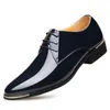 Elbise ayakkabıları patent deri erkekler elbise ayakkabı marka erkekler iş ayakkabıları İtalyan tarzı moda erkekler düğün ayakkabıları erkek ayakkabı 38-47 231110