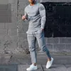 Tute da uomo Set europeo Primavera e autunno T-shirt a maniche lunghe con scollo tondo in due pezzi Pantaloni Abbigliamento casual