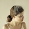 Bridal Veils Simple Sweetheart Short Wedding Veil Blusher Big Eyes Mesh Hoofdtooi voor reisstudio PO Prop V602