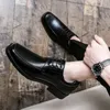 Sukienka buty sukienki buty cienia Patent skórzany luksusowy modny buty ślubne buty męskie luksusowy styl włoski butów Oxford Buty 48 231110