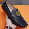 Beliebte Herren-Fahrerschuhe Müßiggänger-Schuhe Design berühmte Designer-Müßiggänger mit flachem Boden und charakteristischem Logo Anti-Rutsch-Sohle Rindsleder-Fahrerschuhe Nude Shoes