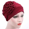 Abbigliamento etnico KepaHoo 2023 Solido Testa Beanie Delle Signore Del Fiore di Modo Cappello Musulmano Delle Donne di Inverno Copricapo India Femminile Chemio Cappelli