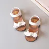 First Walkers Baby Girls Sandalen Kinder strandschoenen Zomer Kindermerk Sandalen Zacht Fashion Bow Simple Classic Comfortabele en schattige 230410